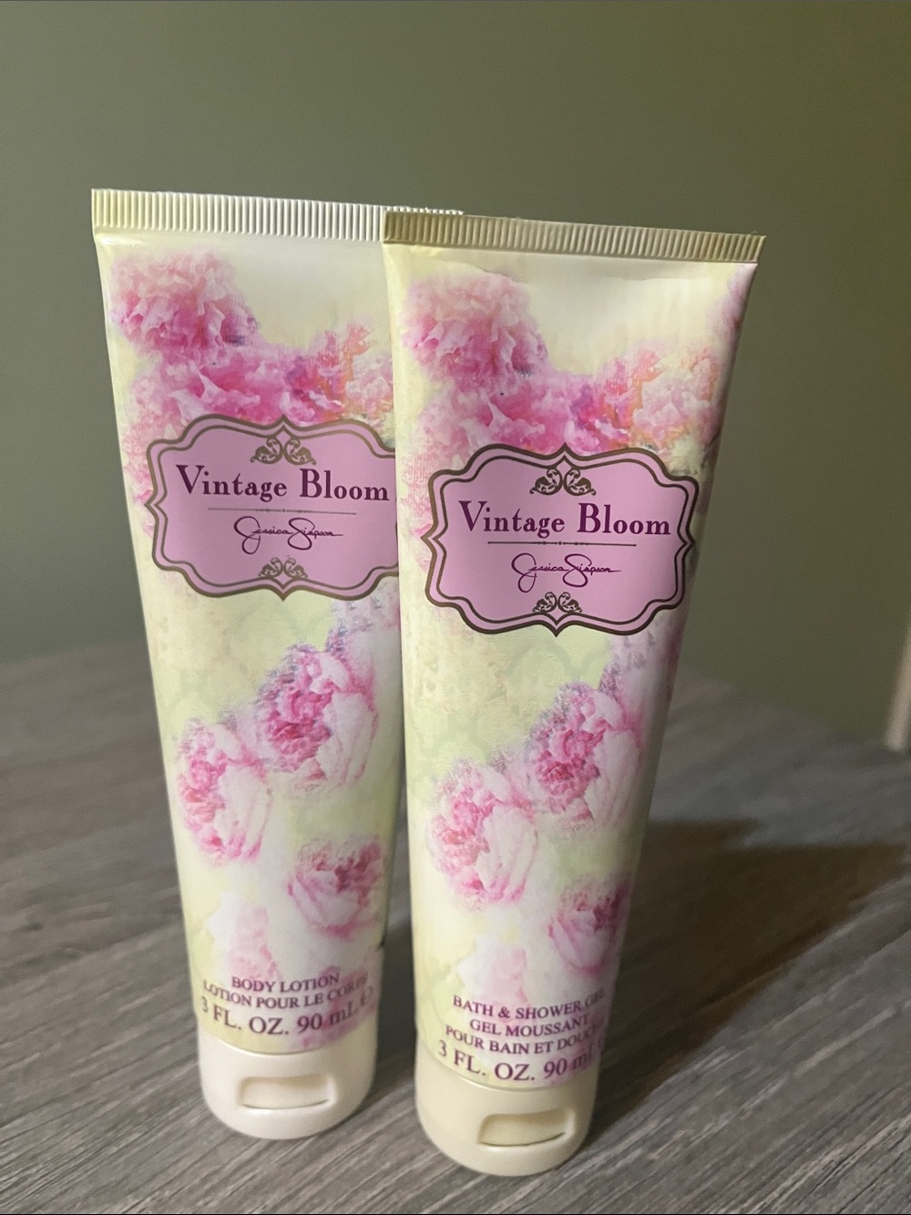 Jessica Simpson Vintage Bloom  Bath & Shower Gel